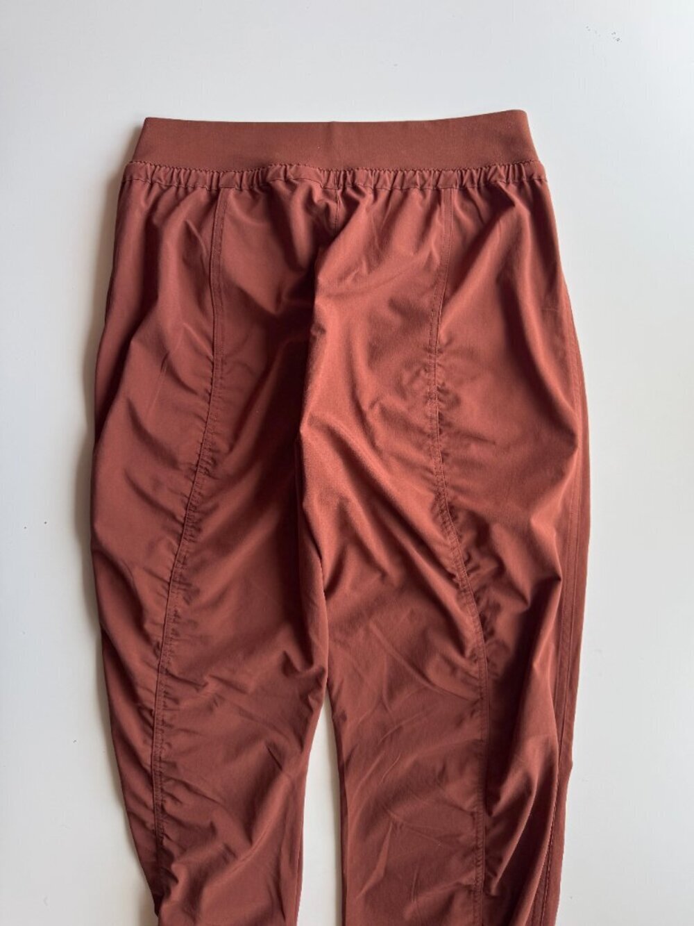 ATHLETA Altitude II Ancient Mahogany Brown Mid Rise Jogger Pants, Size 8 - Picture 9 of 13